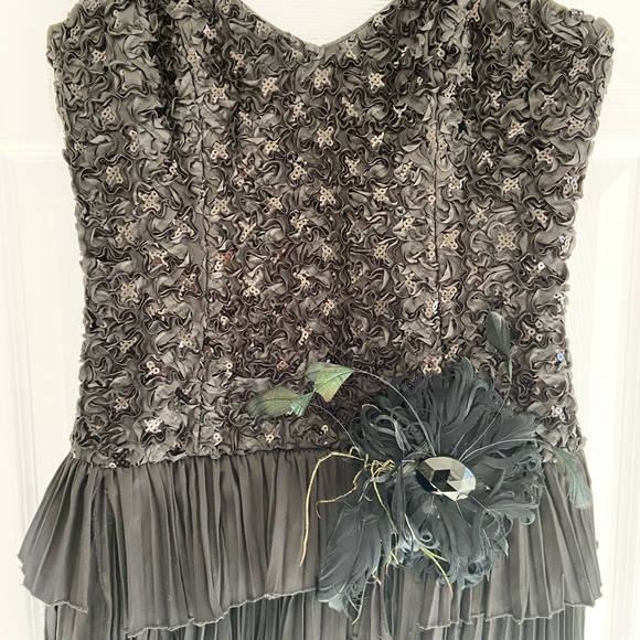 BEBE | Black mini dress with ruffles - Picture 4 of 8